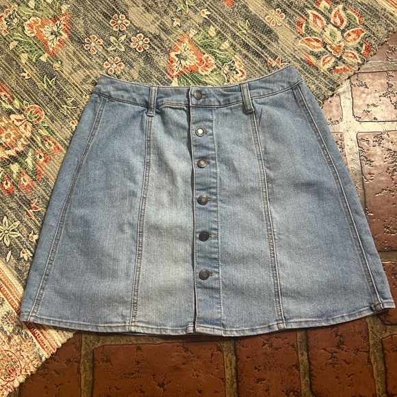 Mossimo supply co denim button skirt - Picture 1 of 5